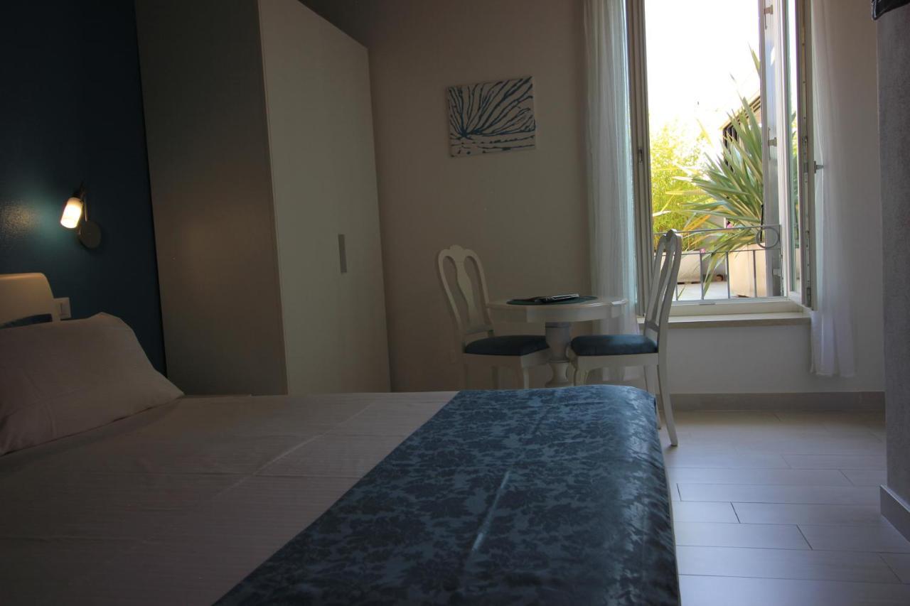 Rooms Il Punto Peschiera del Garda Exterior foto