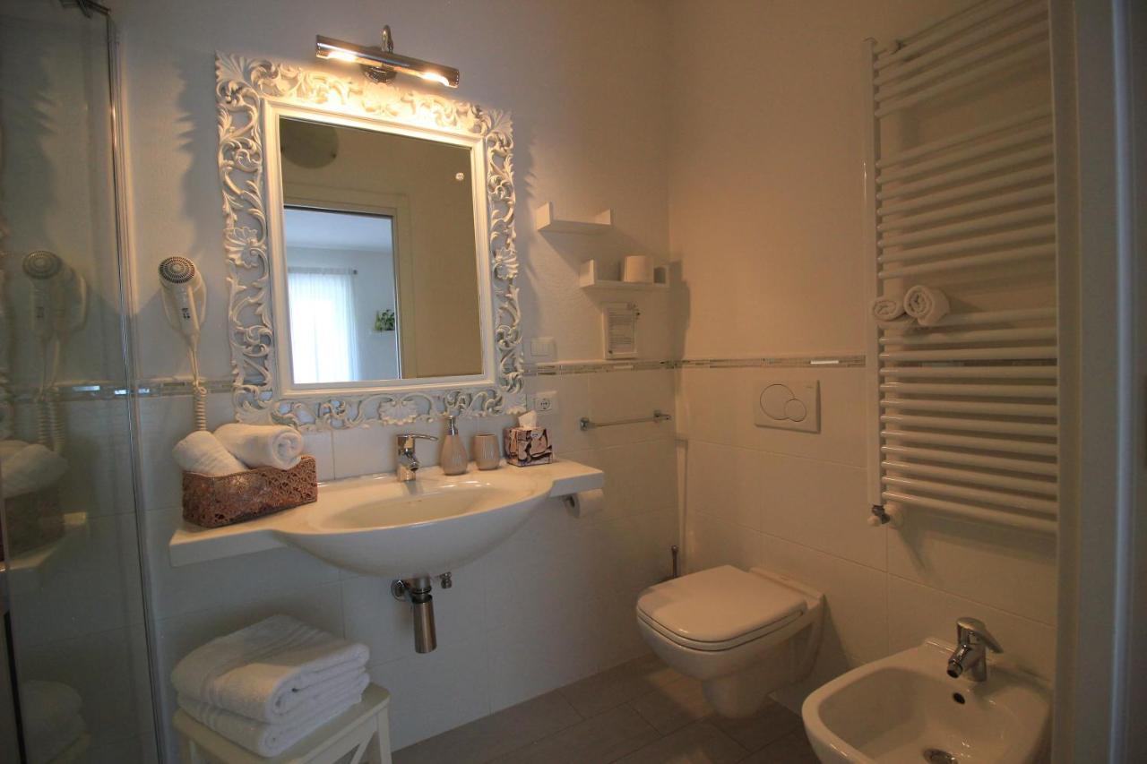 Rooms Il Punto Peschiera del Garda Exterior foto