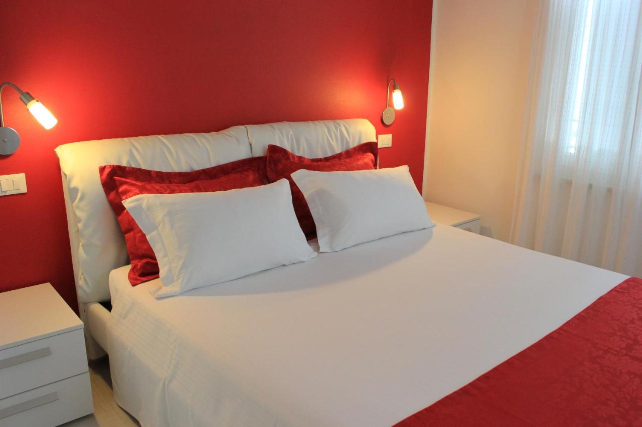 Rooms Il Punto Peschiera del Garda Exterior foto