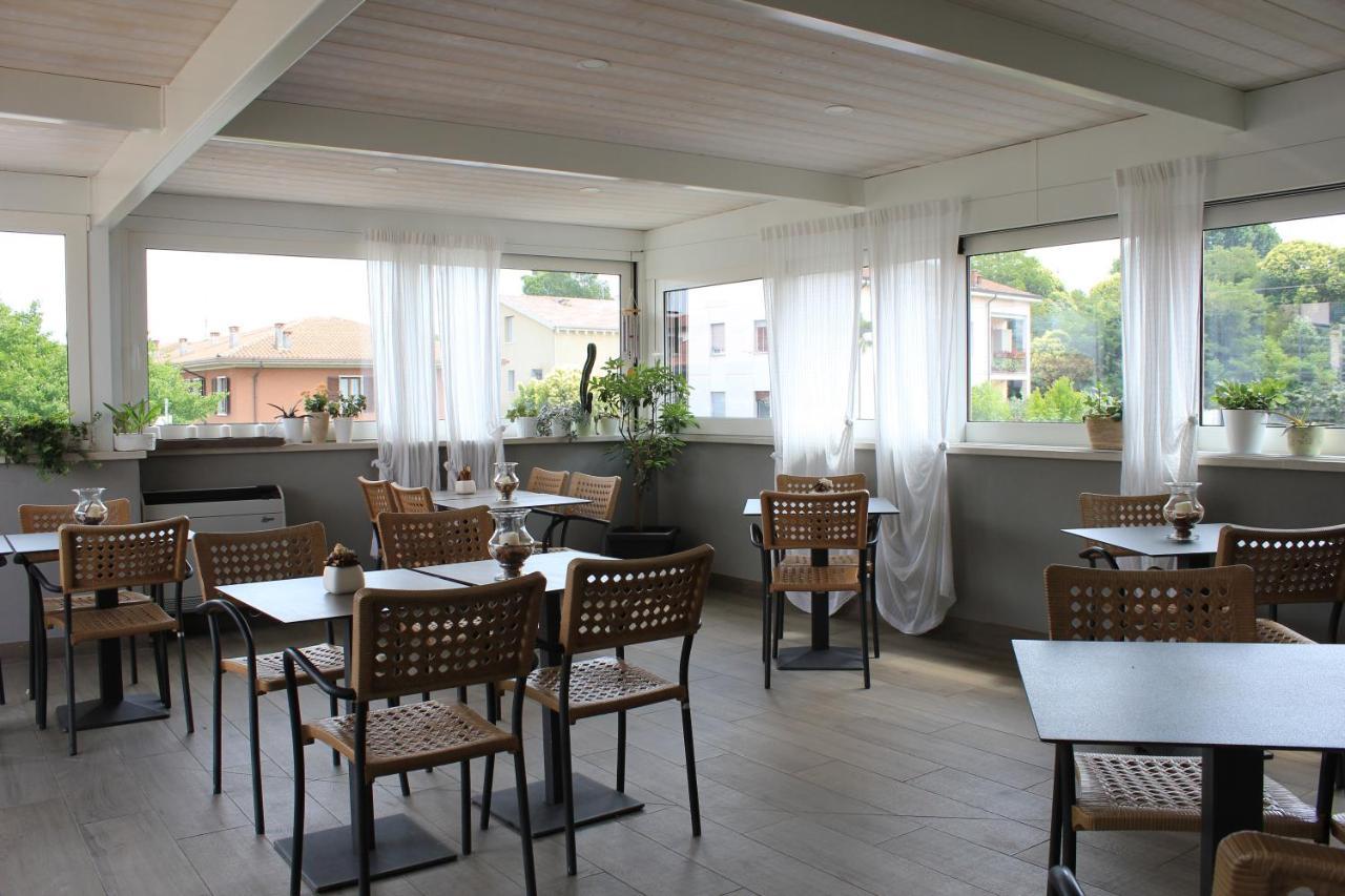 Rooms Il Punto Peschiera del Garda Exterior foto